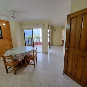 En Santa Marta- Rodadero Con Escritorio Y Balcón Apartamento